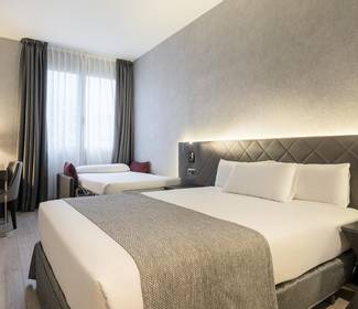 Chambres triples Hotel ILUNION Bel Art Barcelone