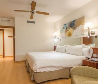 Chambre executive Hôtel ILUNION Les Corts – Spa Barcelone Chambre executive Hôtel ILUNION Les Corts – Spa Barcelone