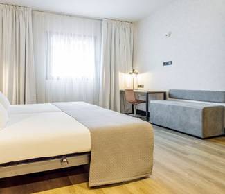 Chambre accessible Hôtel ILUNION San Mamés Bilbao Chambre accessible Hôtel ILUNION San Mamés Bilbao