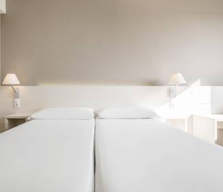 Chambre individuelle corporate Hotel ILUNION Valencia 3 Chambre individuelle corporate Hotel ILUNION Valencia 3