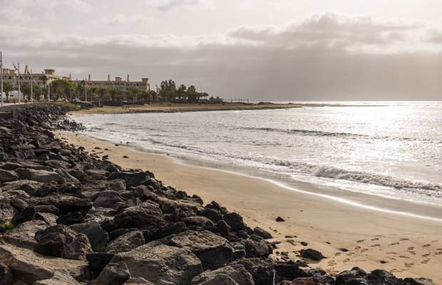 Profitez de l'été à fond. Hotel ILUNION Costa Sal Lanzarote Puerto del Carmen