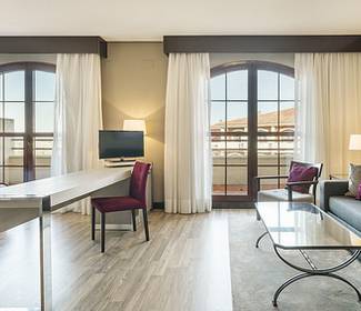 Chambre suite Hotel ILUNION Golf Badajoz