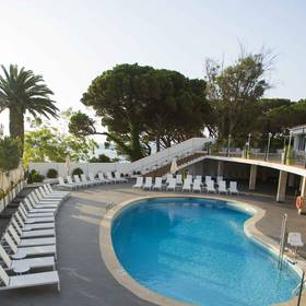 Piscine ilunion caleta park Hotel ILUNION Caleta Park S'Agaró Piscine ilunion caleta park Hotel ILUNION Caleta Park S'Agaró