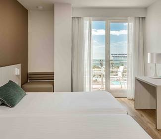 Chambre accessible Hotel ILUNION Islantilla Huelva