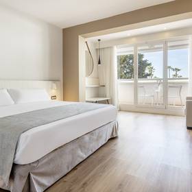 Chambre triple Hotel ILUNION Islantilla Huelva Chambre triple Hotel ILUNION Islantilla Huelva