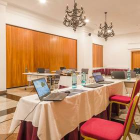 Salle de réunion Hôtel ILUNION Les Corts – Spa Barcelone Salle de réunion Hôtel ILUNION Les Corts – Spa Barcelone