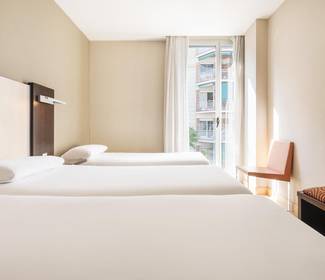 Chambres triples Hotel ILUNION Auditori Barcelone