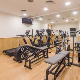 Gym Hôtel ILUNION Les Corts – Spa Barcelone Gym Hôtel ILUNION Les Corts – Spa Barcelone