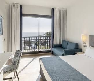 Chambre double premium avec vue sur la mer Hotel ILUNION Calas de Conil Conil de la Frontera Chambre double premium avec vue sur la mer Hotel ILUNION Calas de Conil Conil de la Frontera