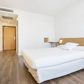CHAMBRE ACCESSIBLE ILUNION VALENCIA CHAMBRE ACCESSIBLE ILUNION VALENCIA