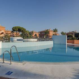 Piscine Aparthotel ILUNION Sancti Petri Cádiz Piscine Aparthotel ILUNION Sancti Petri Cádiz