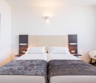 Chambre triple Hotel ILUNION Aqua 4 Valence Chambre triple Hotel ILUNION Aqua 4 Valence