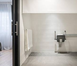 Chambre accessible Hotel ILUNION Bel Art Barcelone