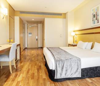 Chambre accessible Hotel ILUNION Pío XII Madrid Chambre accessible Hotel ILUNION Pío XII Madrid