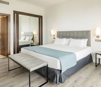 Chambre junior suite Hotel ILUNION Calas de Conil Conil de la Frontera Chambre junior suite Hotel ILUNION Calas de Conil Conil de la Frontera