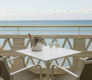 Chambre supérieure avec vue sur la mer Hotel ILUNION Fuengirola Chambre supérieure avec vue sur la mer Hotel ILUNION Fuengirola