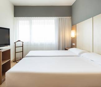Chambre superior classique Hotel ILUNION Romareda Saragosse Chambre superior classique Hotel ILUNION Romareda Saragosse