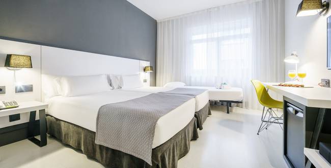 Chambre triple Hôtel ILUNION Bilbao Chambre triple Hôtel ILUNION Bilbao