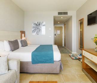 Chambre animaux acceptés avec vue sur la mer Hotel ILUNION Fuengirola Chambre animaux acceptés avec vue sur la mer Hotel ILUNION Fuengirola