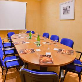 Salle de réunion Hôtel ILUNION Les Corts – Spa Barcelone Salle de réunion Hôtel ILUNION Les Corts – Spa Barcelone