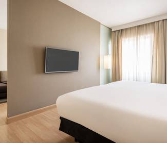Premium Hotel ILUNION Suites Madrid