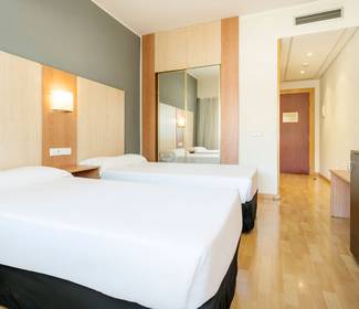 Chambre double Hotel ILUNION Romareda Saragosse Chambre double Hotel ILUNION Romareda Saragosse