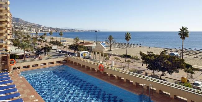 Piscine extérieure Hotel ILUNION Fuengirola Piscine extérieure Hotel ILUNION Fuengirola