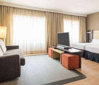 Premium Hotel ILUNION Suites Madrid Premium Hotel ILUNION Suites Madrid
