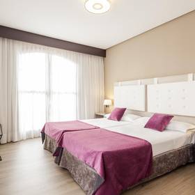 Chambre triple ilunion golf badajoz Hotel ILUNION Golf Badajoz Chambre triple ilunion golf badajoz Hotel ILUNION Golf Badajoz