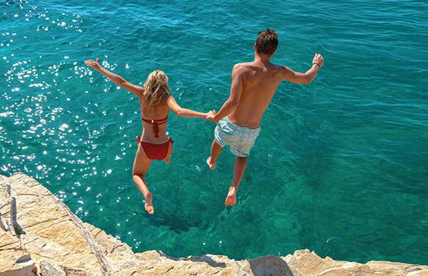 Nous embellissons votre été ! Hotel ILUNION Menorca Cala Galdana