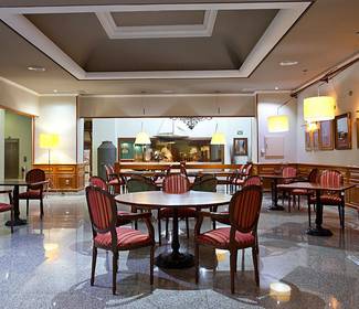 Restaurant et piano bar Hôtel ILUNION Les Corts – Spa Barcelone Restaurant et piano bar Hôtel ILUNION Les Corts – Spa Barcelone