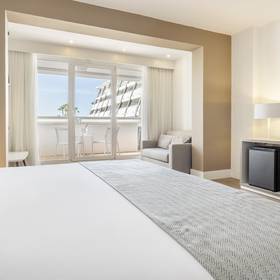Chambre triple Hotel ILUNION Islantilla Huelva Chambre triple Hotel ILUNION Islantilla Huelva
