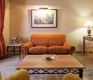 Chambre junior suite Hotel ILUNION Mérida Palace