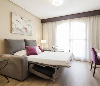 Chambre triple Hotel ILUNION Golf Badajoz