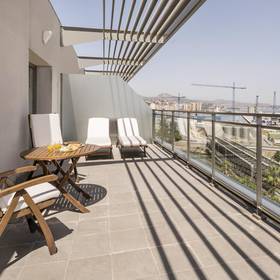Terrace junior suite ilunion málaga Hotel ILUNION Málaga Terrace junior suite ilunion málaga Hotel ILUNION Málaga
