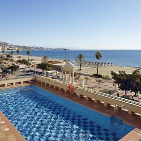 Piscine extérieure Hotel ILUNION Fuengirola Piscine extérieure Hotel ILUNION Fuengirola
