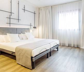 Chambre accessible Hôtel ILUNION San Mamés Bilbao Chambre accessible Hôtel ILUNION San Mamés Bilbao
