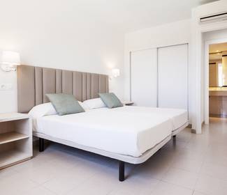 Appartements avec terrasse Hotel ILUNION Menorca Cala Galdana Appartements avec terrasse Hotel ILUNION Menorca Cala Galdana
