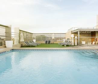 Piscine Hotel ILUNION Barcelona Barcelone Piscine Hotel ILUNION Barcelona Barcelone