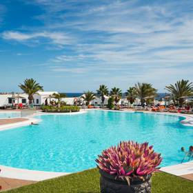 Piscine Hotel ILUNION Costa Sal Lanzarote Puerto del Carmen Piscine Hotel ILUNION Costa Sal Lanzarote Puerto del Carmen