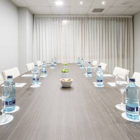 Salle de réunion Hôtel ILUNION Bilbao Salle de réunion Hôtel ILUNION Bilbao