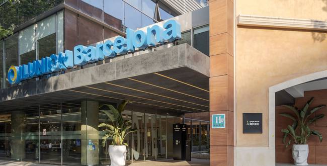 Entrée Hotel ILUNION Barcelona Barcelone Entrée Hotel ILUNION Barcelona Barcelone