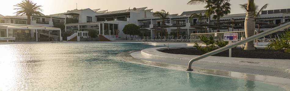 Piscine Hotel ILUNION Costa Sal Lanzarote Puerto del Carmen Piscine