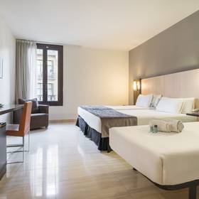 Hotel ILUNION Almirante Barcelone Hotel ILUNION Almirante Barcelone