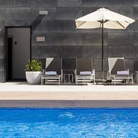 Piscine ilunion atrium Hotel ILUNION Atrium Madrid Piscine ilunion atrium Hotel ILUNION Atrium Madrid