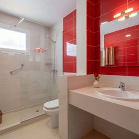 Salle de bains Hotel ILUNION Costa Sal Lanzarote Puerto del Carmen Salle de bains Hotel ILUNION Costa Sal Lanzarote Puerto del Carmen