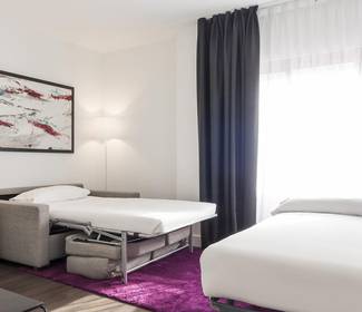 Chambre pour 4 personnes Hotel ILUNION Suites Madrid Chambre pour 4 personnes Hotel ILUNION Suites Madrid